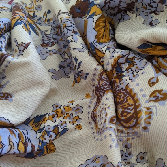 🌿PAISLEY HALTER DRESS🌿 - Picture 2 of 9